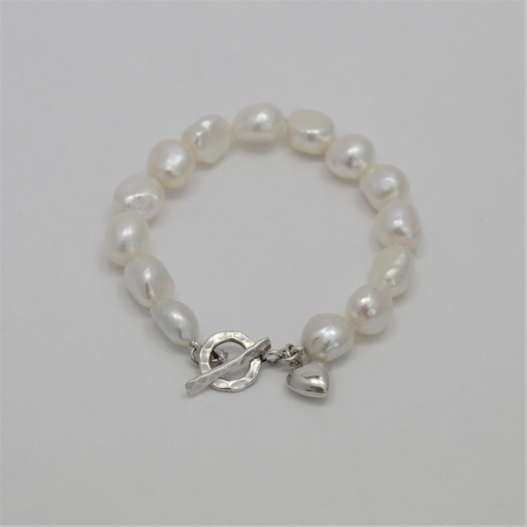 DSC_0080 2 pippa pearl bracelet